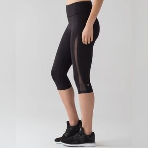 Lululemon Smooth Stride CropBlack size 8